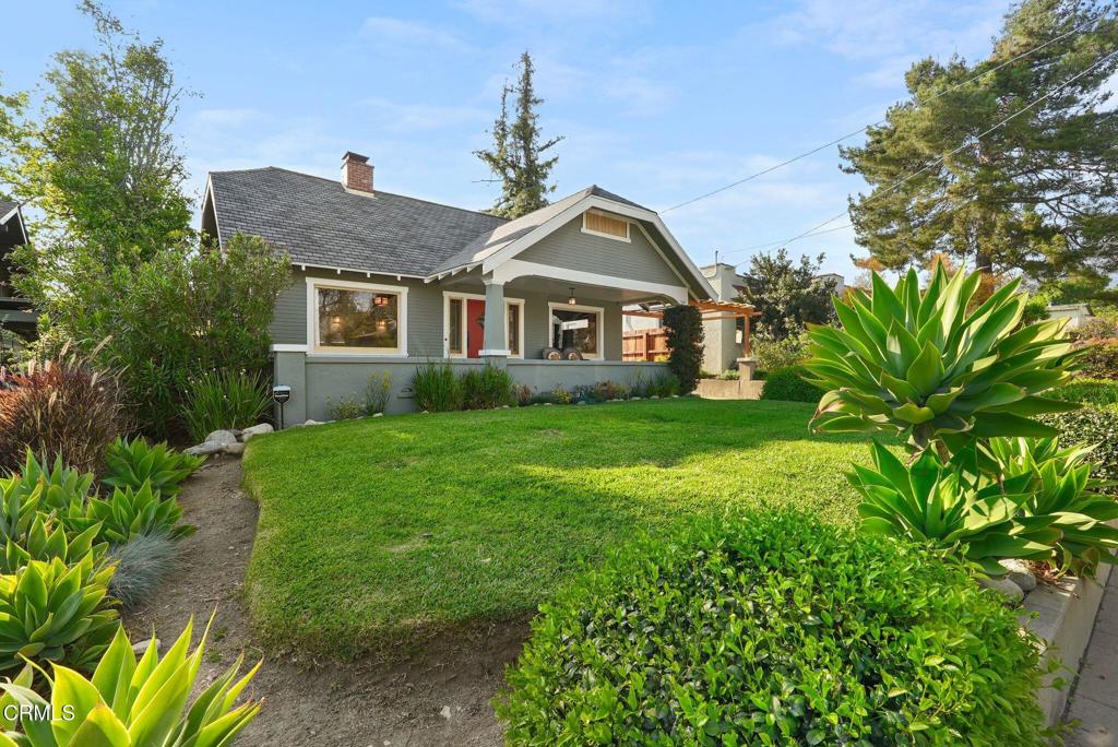 1393 N Mentor Avenue