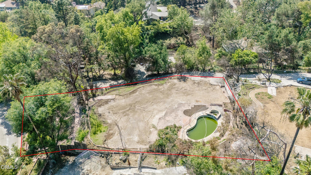 1437 Crest Drive