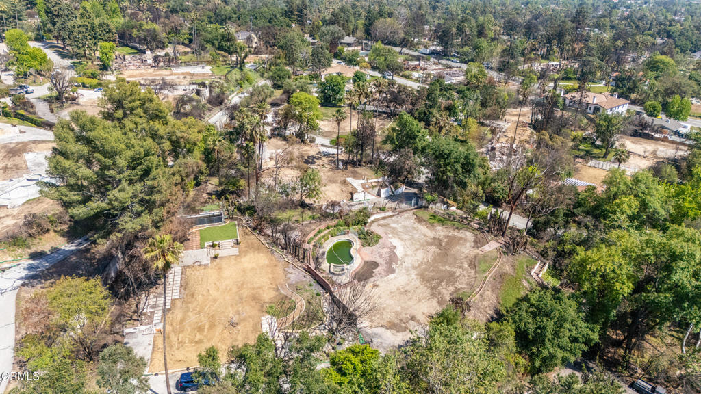 1437 Crest Drive