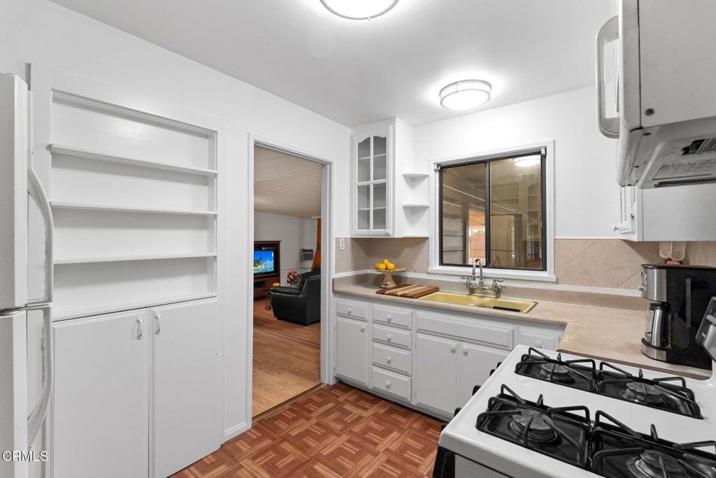 2102 N Eastern Avenue