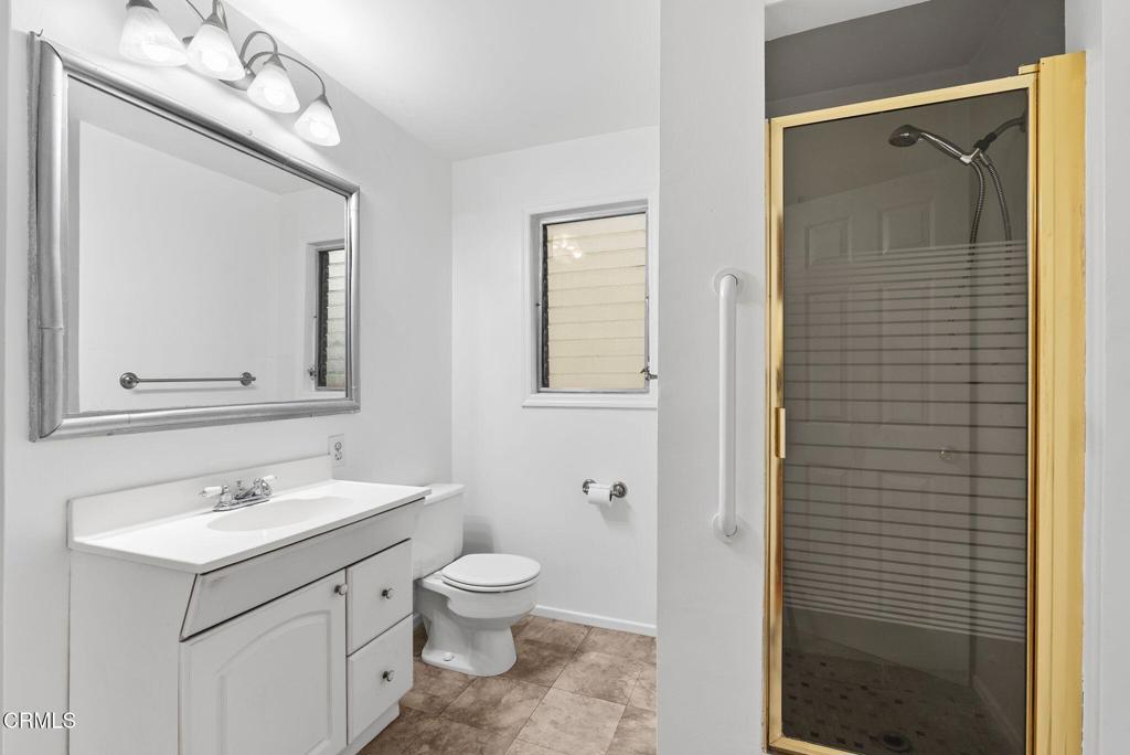 2102 N Eastern Avenue