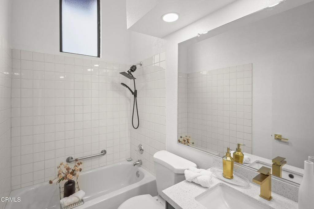 653 Park Shadow Court