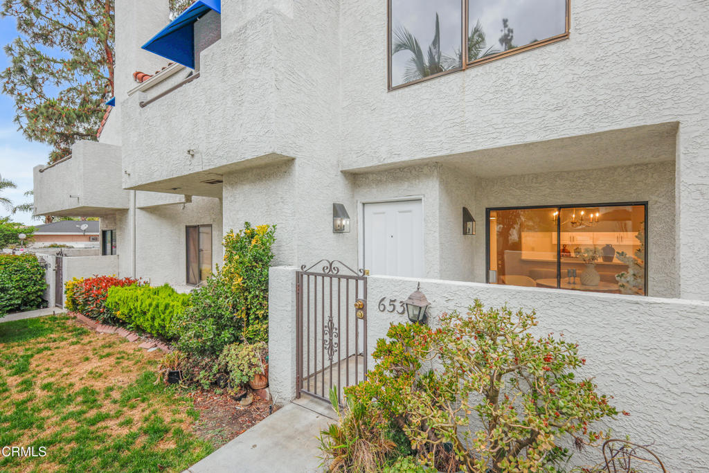 653 Park Shadow Court