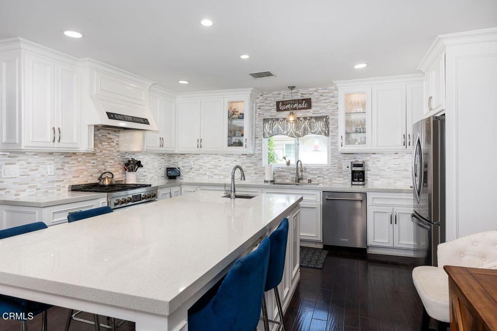 1650 E Orange Grove Boulevard