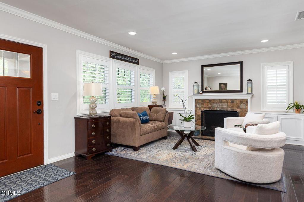 1650 E Orange Grove Boulevard