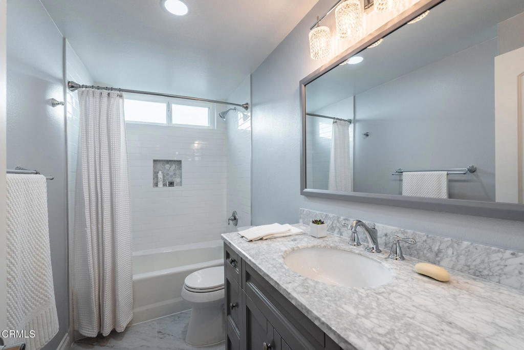 6206 Newcastle Avenue