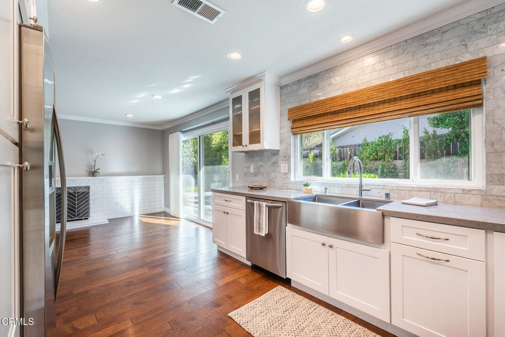 6206 Newcastle Avenue