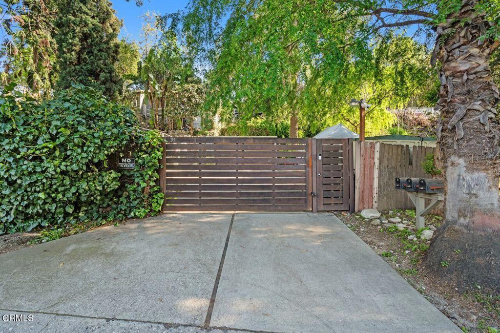109 Marmion Way