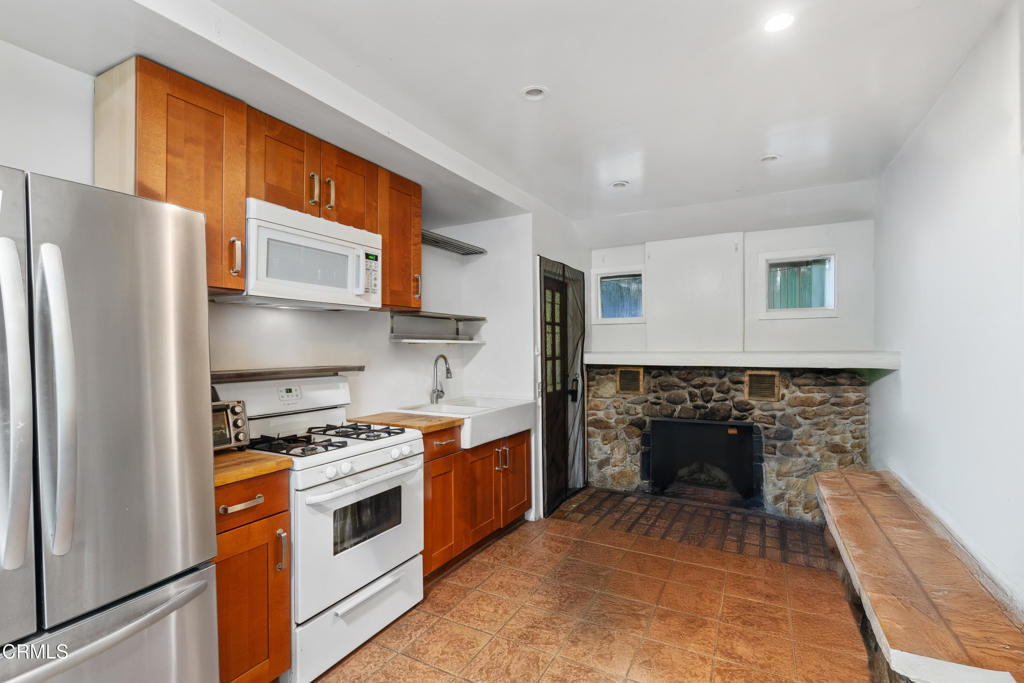 109 Marmion Way