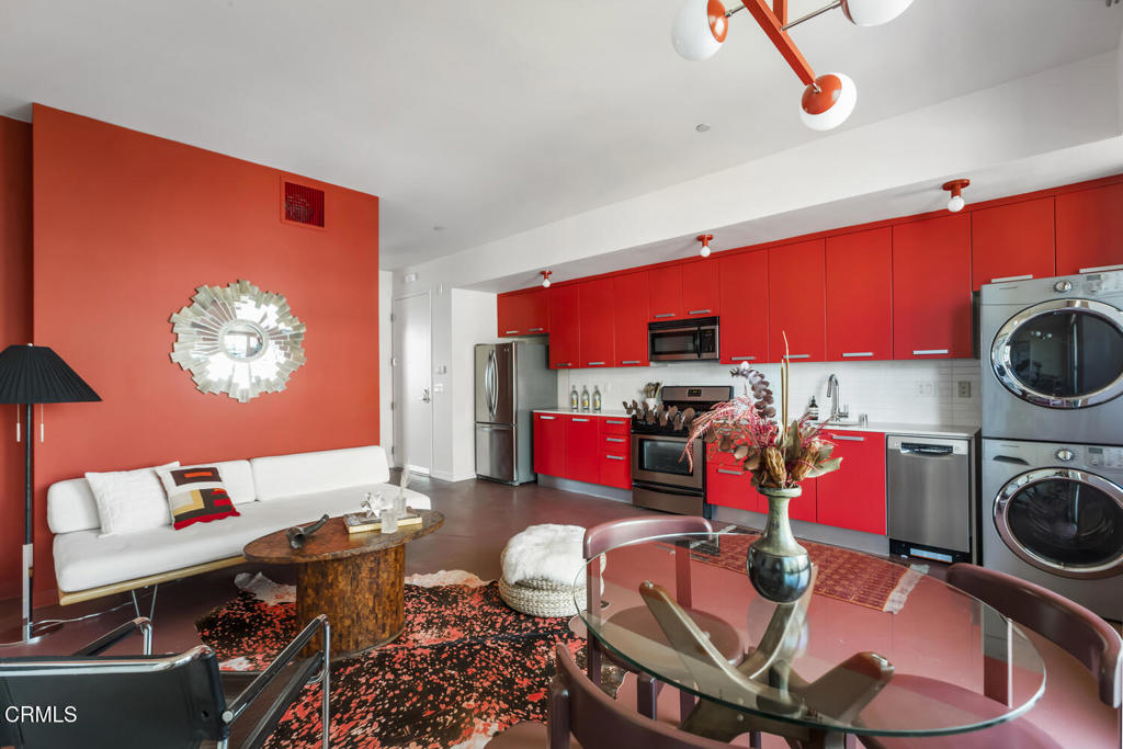 217 S Marengo Avenue 404