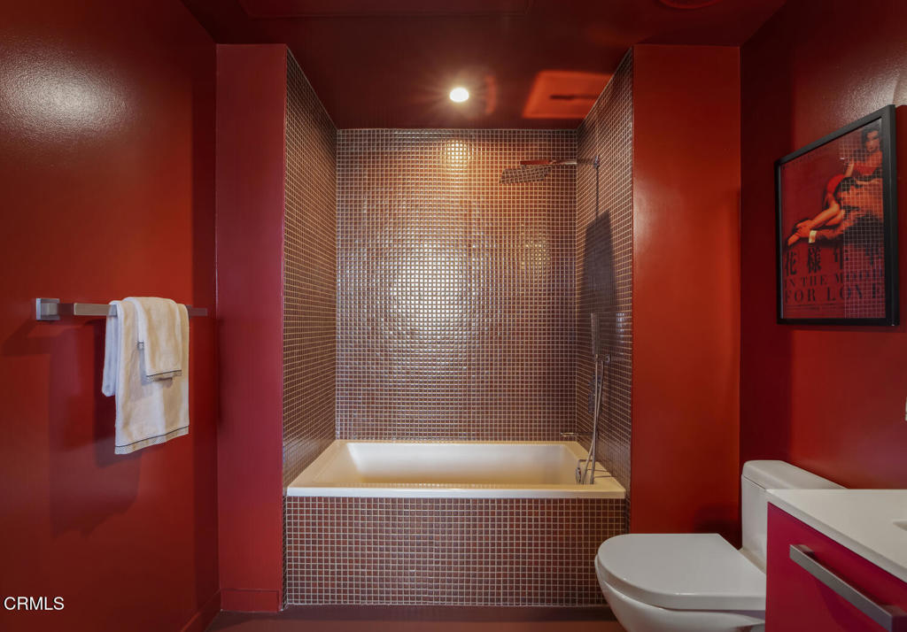 217 S Marengo Avenue 404