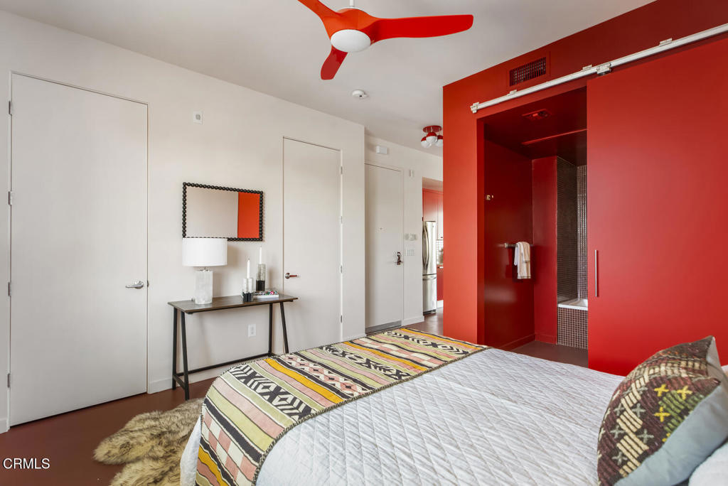 217 S Marengo Avenue 404