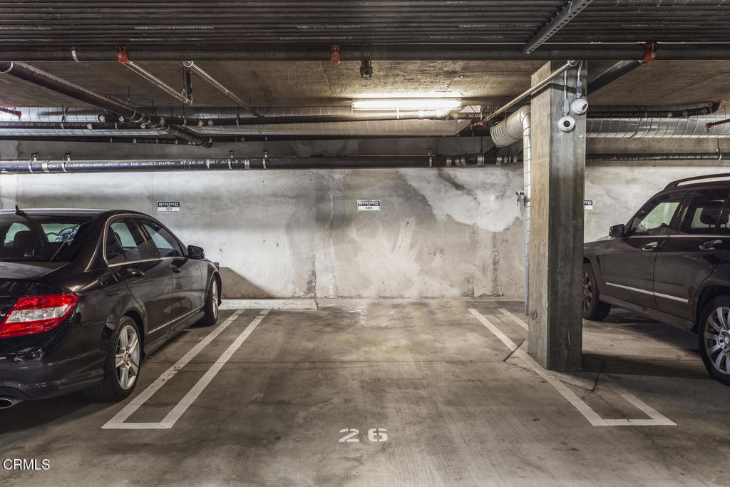 217 S Marengo Avenue 404