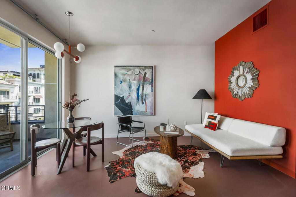 217 S Marengo Avenue 404