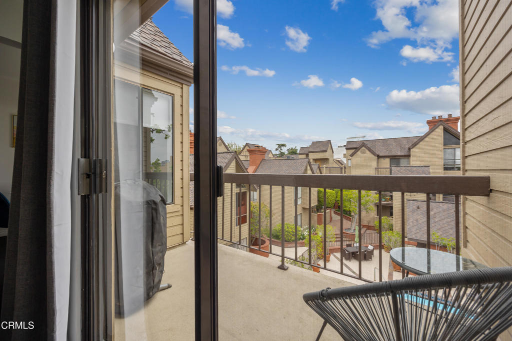 835 S Lucerne Boulevard 301