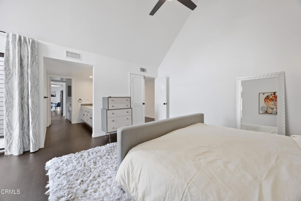 835 S Lucerne Boulevard 301