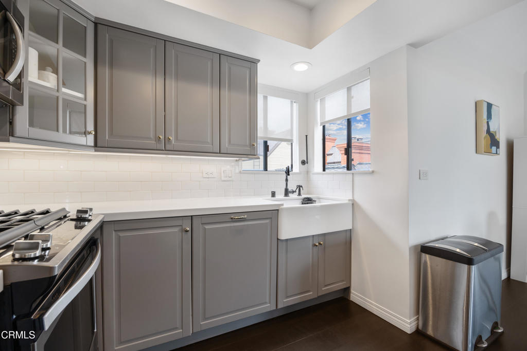 835 S Lucerne Boulevard 301