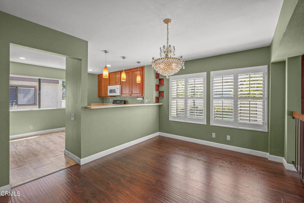 848 W Huntington Drive 4