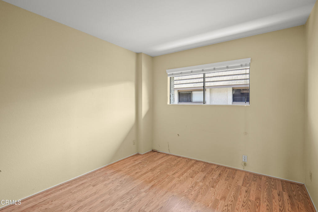 848 W Huntington Drive 4