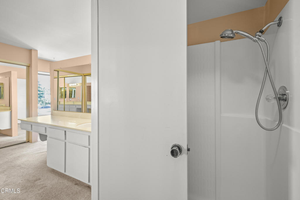 848 W Huntington Drive 4