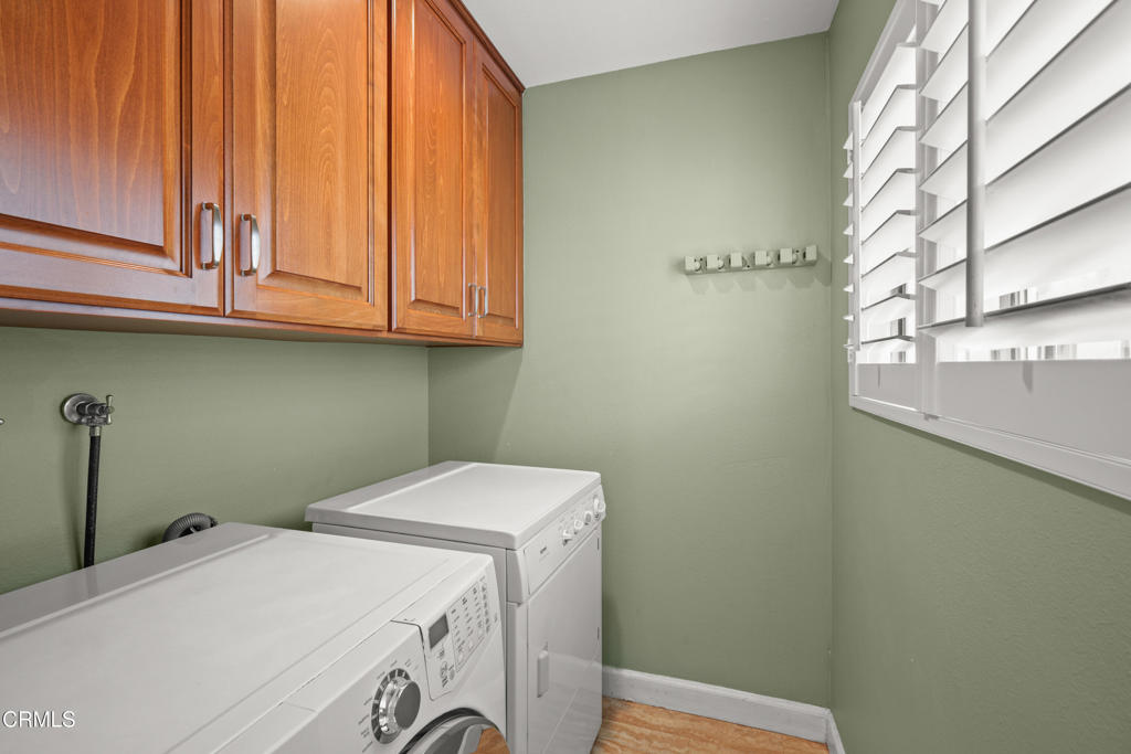 848 W Huntington Drive 4