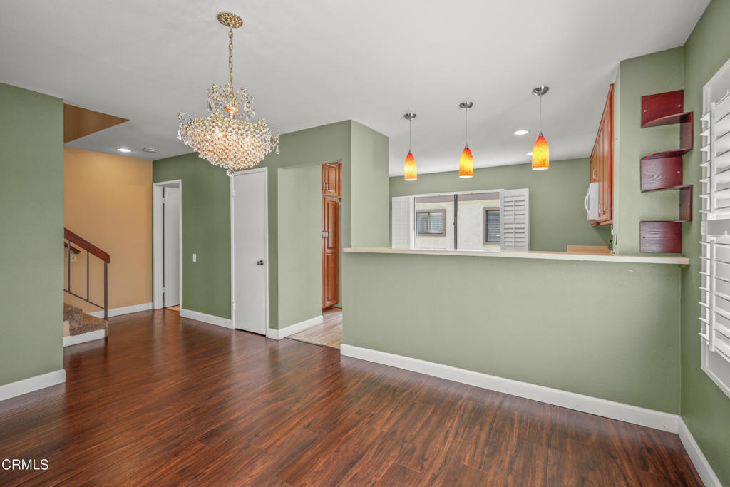 848 W Huntington Drive 4