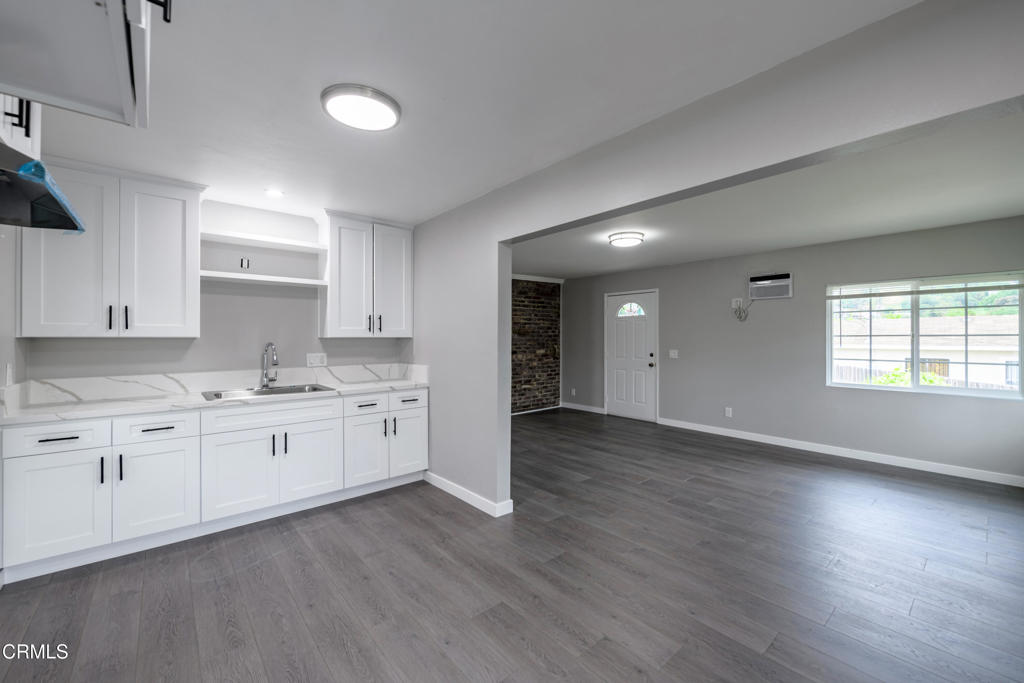 2728 N Eastern Avenue