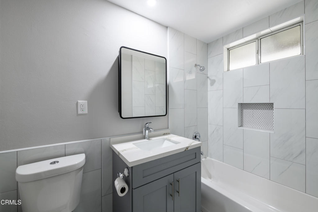 2728 N Eastern Avenue