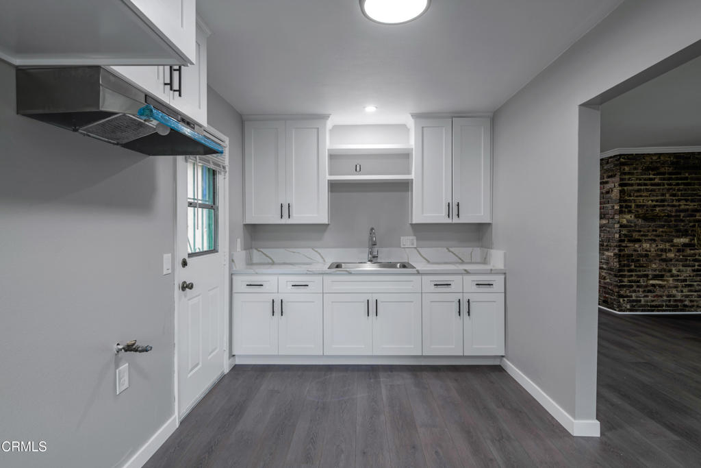 2728 N Eastern Avenue