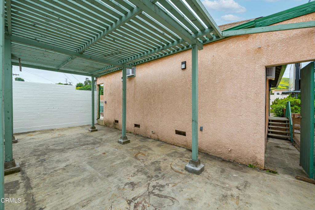 2728 N Eastern Avenue