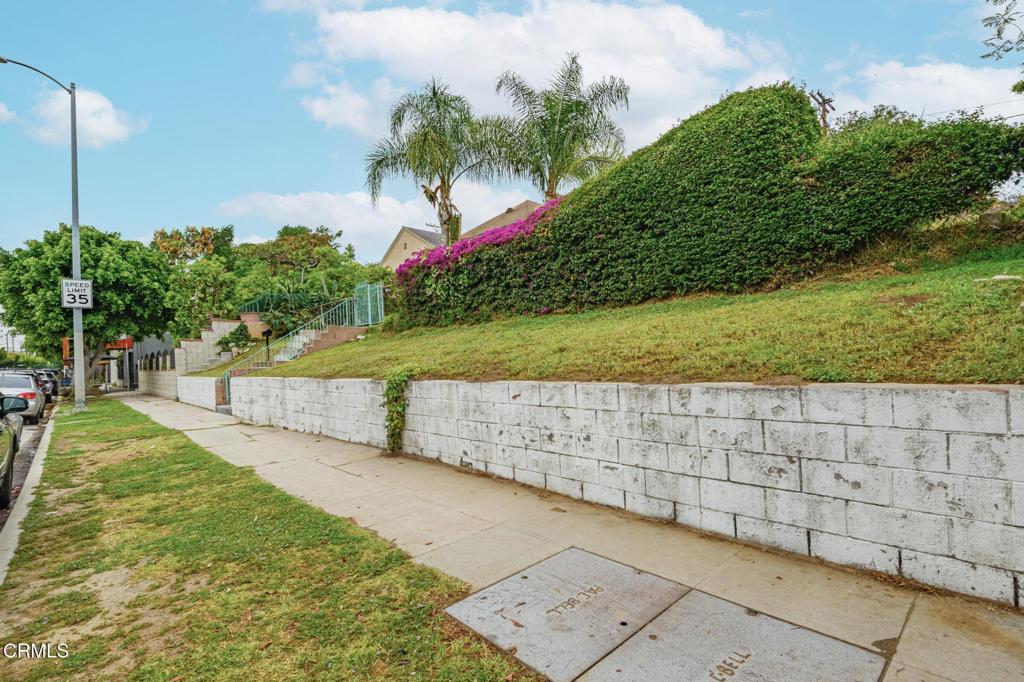 2728 N Eastern Avenue