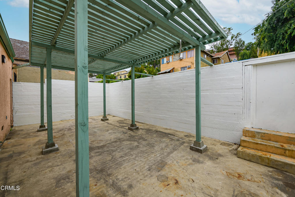 2728 N Eastern Avenue