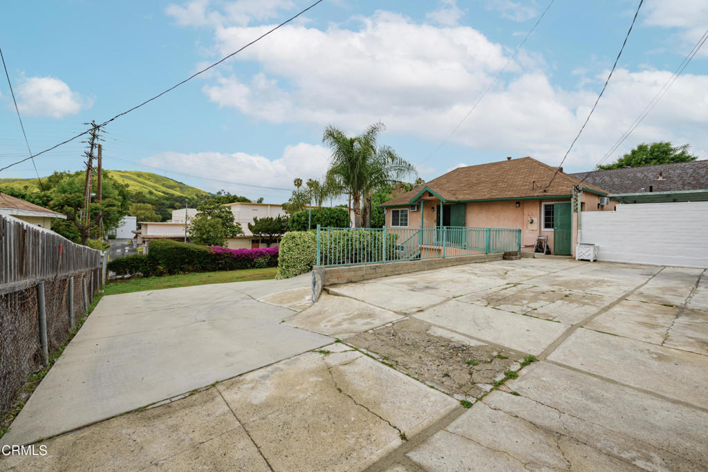 2728 N Eastern Avenue