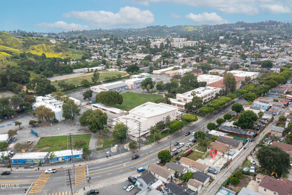 2728 N Eastern Avenue