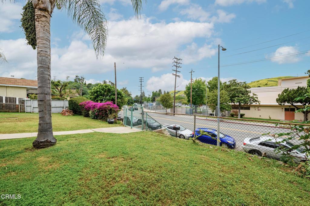 2728 N Eastern Avenue