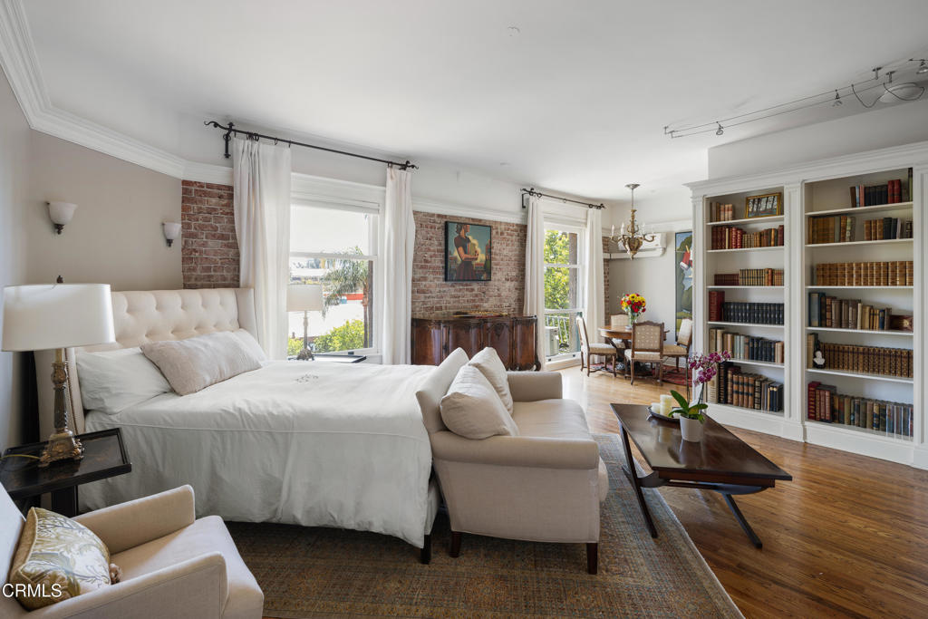 99 S Raymond Avenue 409