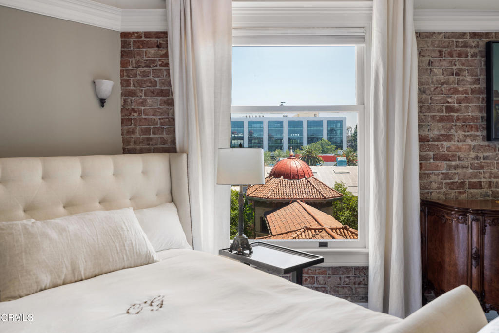 99 S Raymond Avenue 409