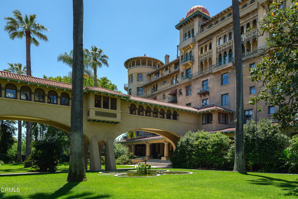 99 S Raymond Avenue 409