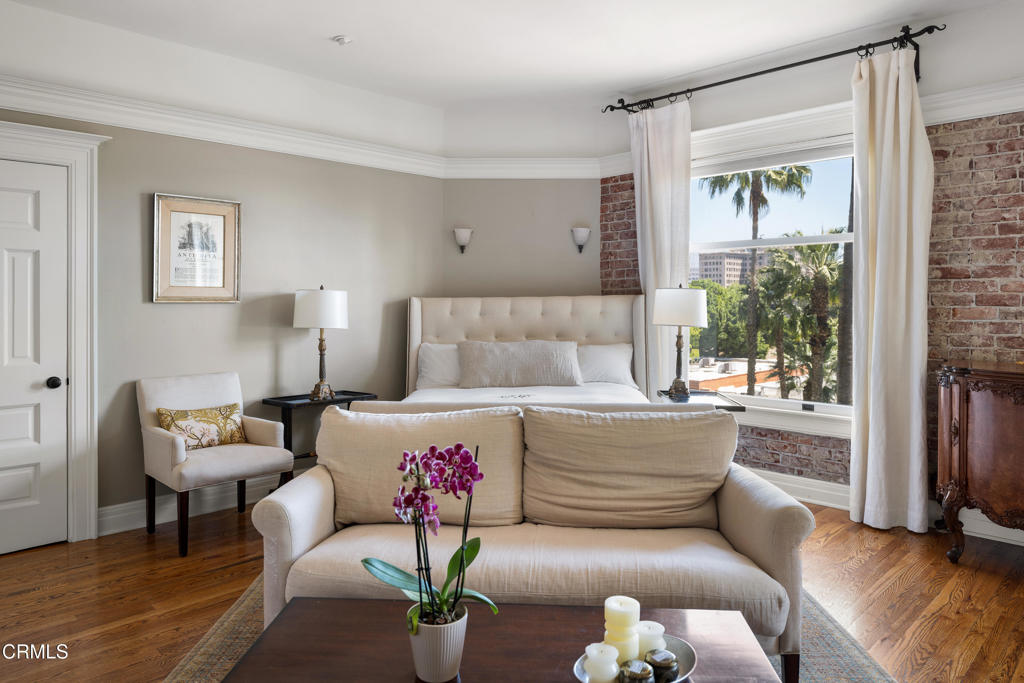 99 S Raymond Avenue 409