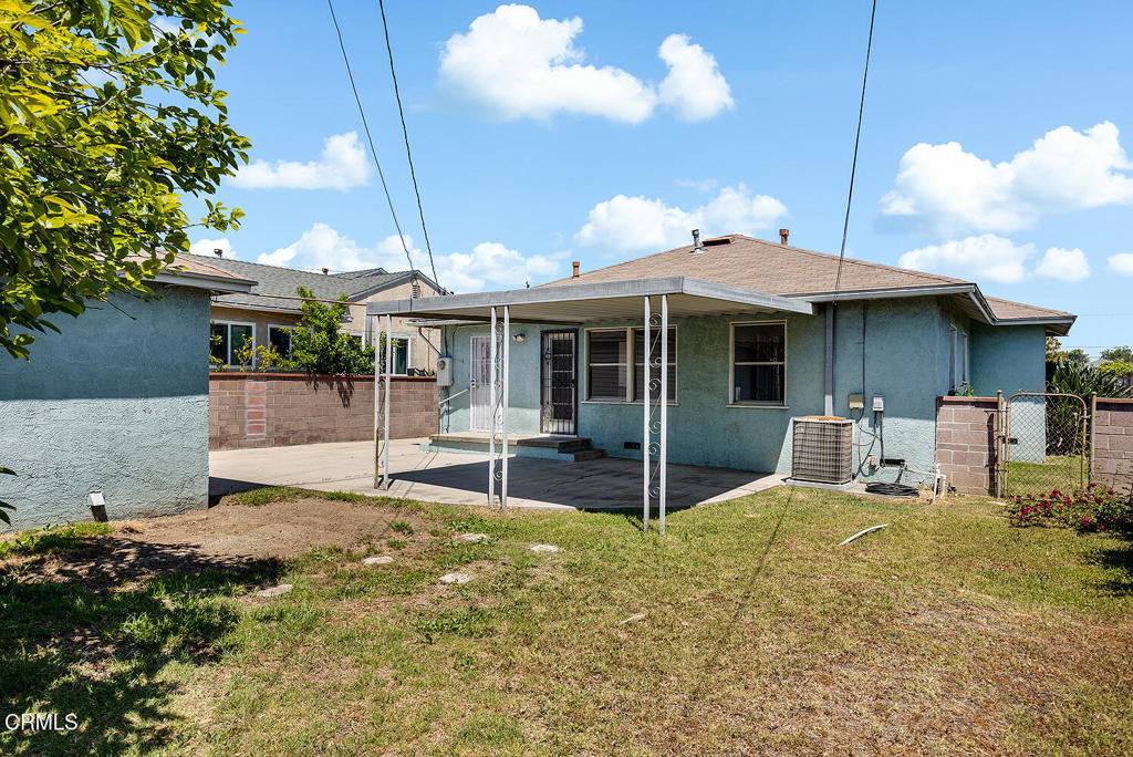 2327 Roscommon Avenue