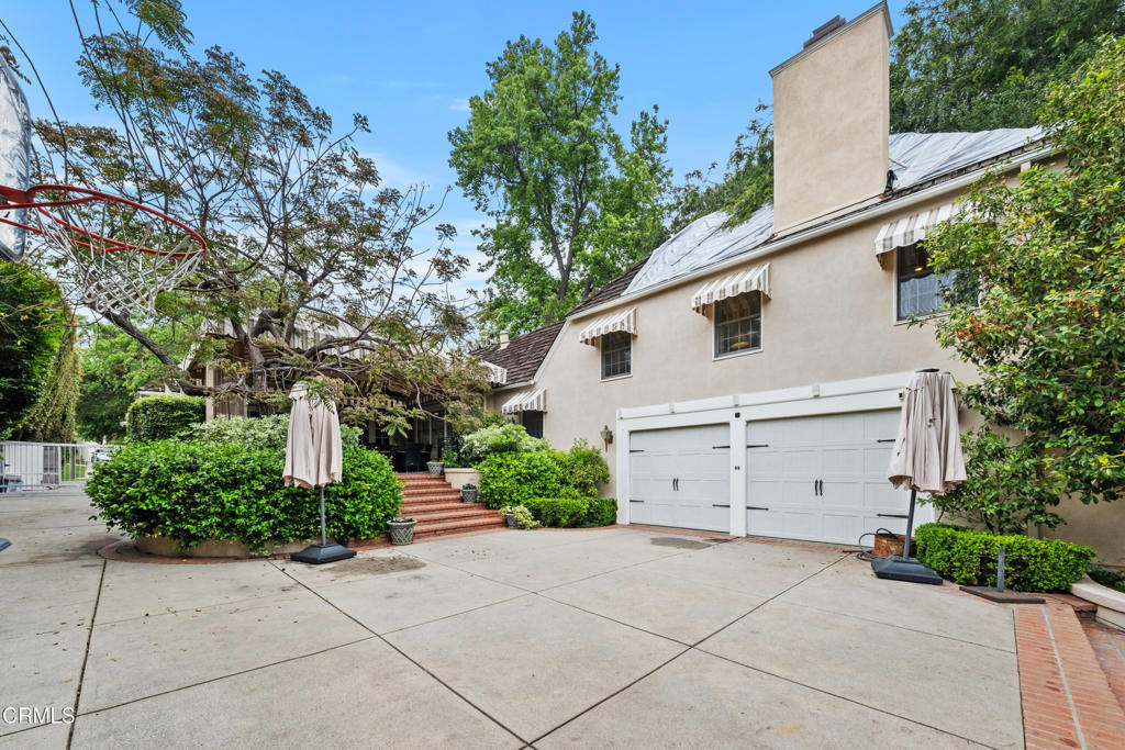 1190 Lorain Road