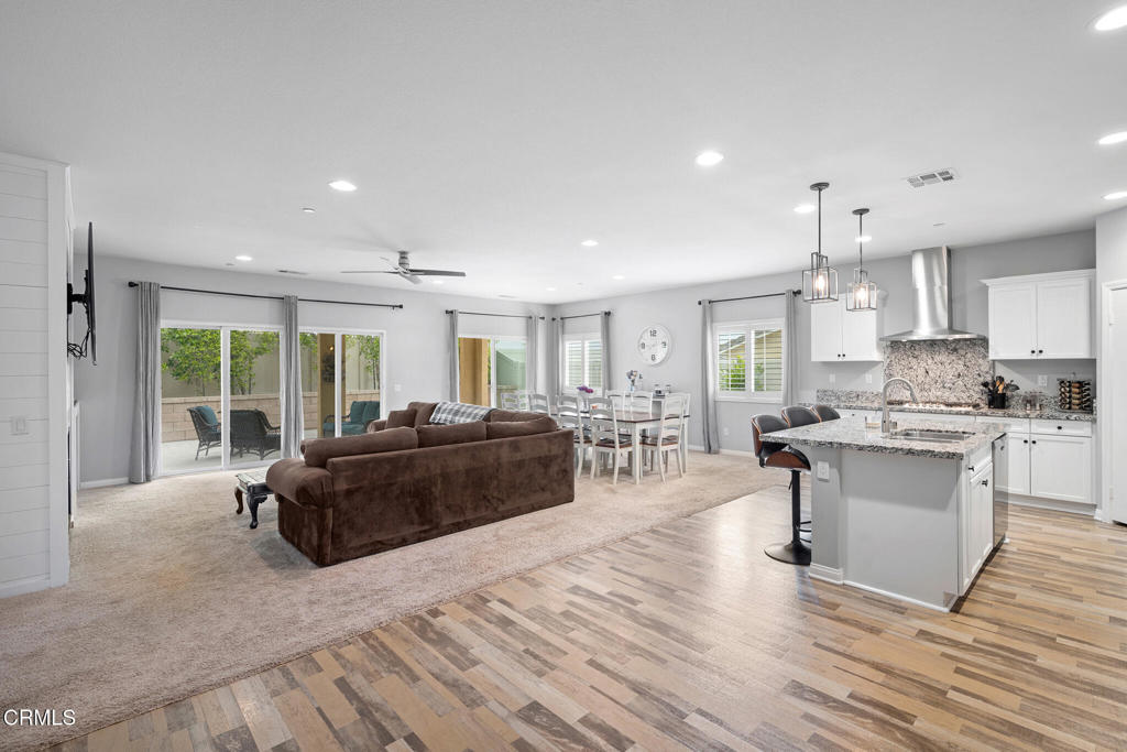 17837 Grapevine Lane