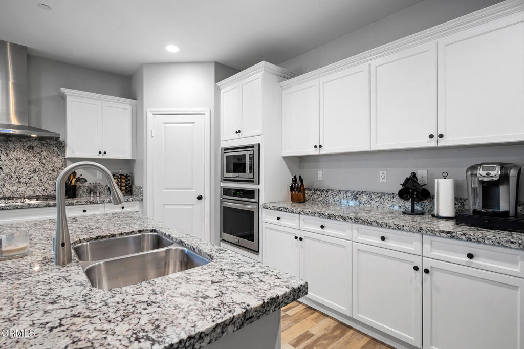 17837 Grapevine Lane