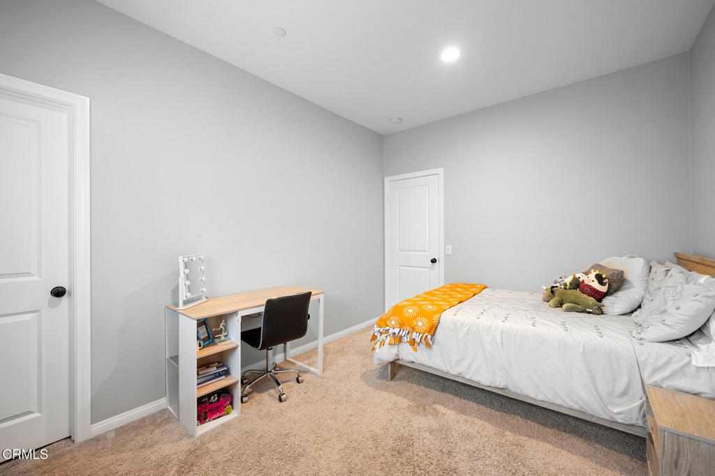 17837 Grapevine Lane