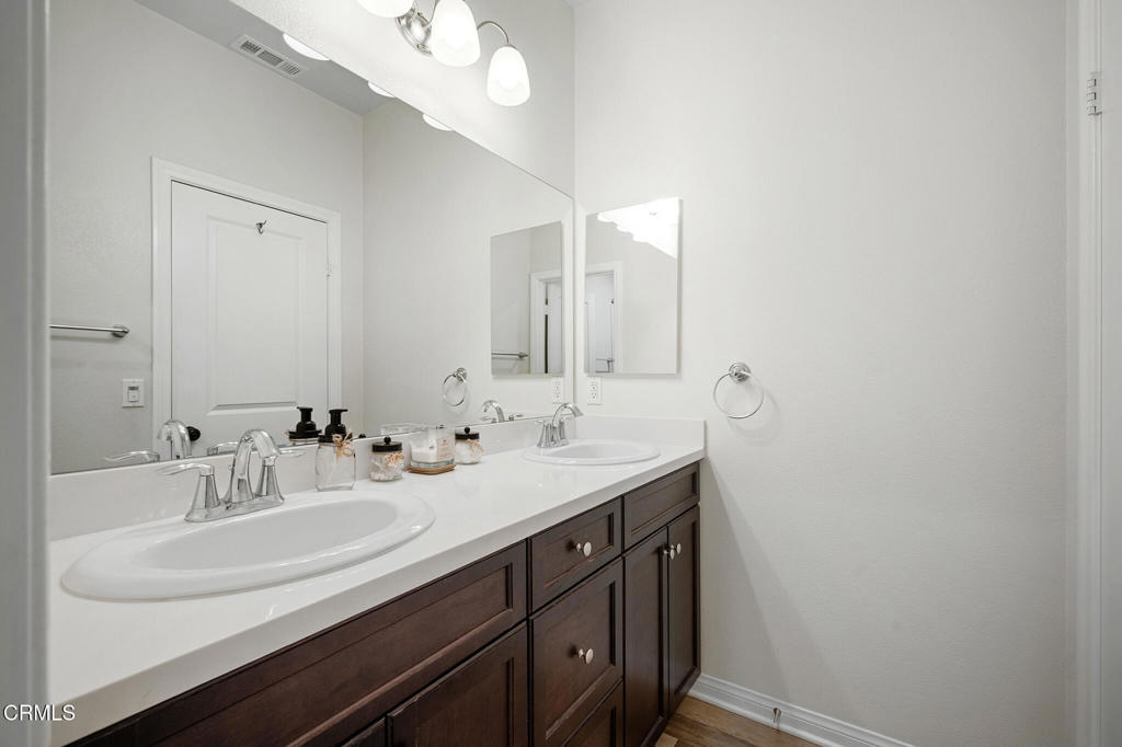 17837 Grapevine Lane