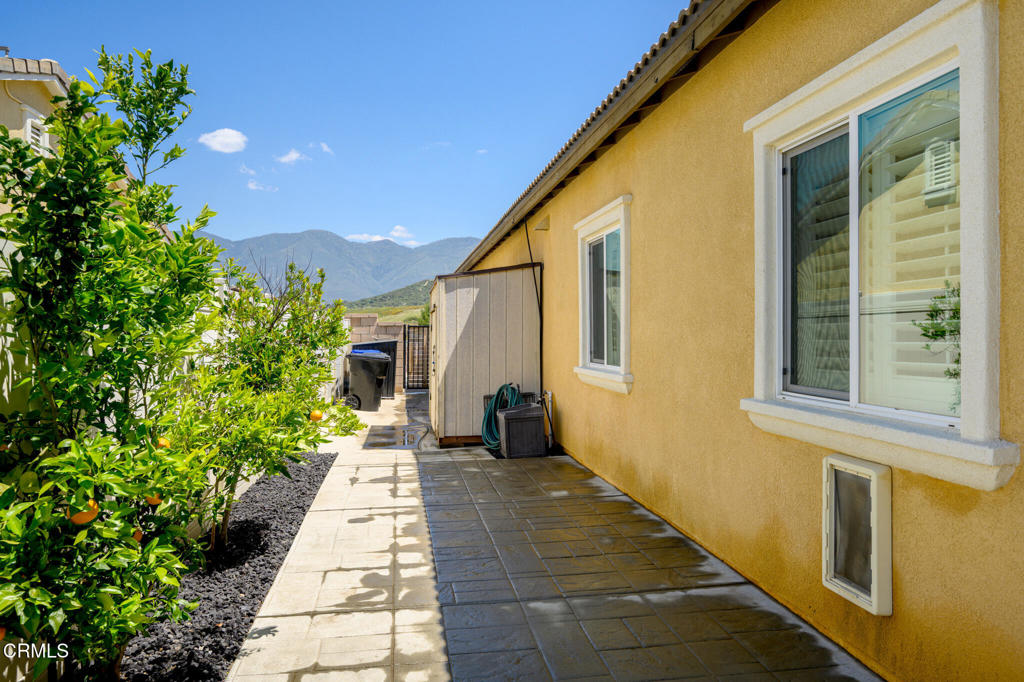 17837 Grapevine Lane