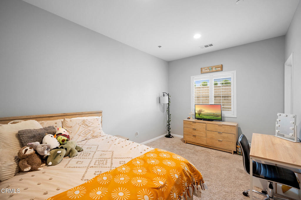 17837 Grapevine Lane