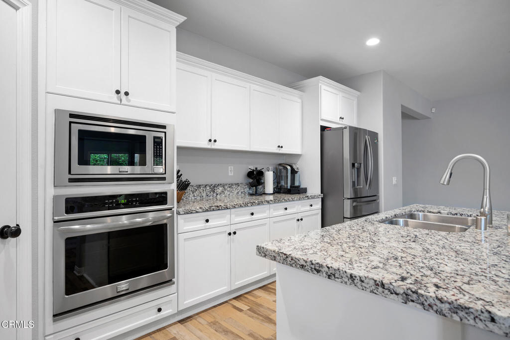 17837 Grapevine Lane