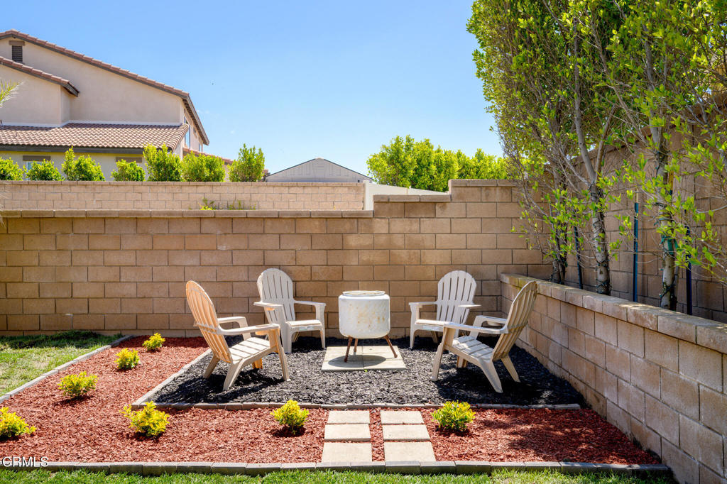 17837 Grapevine Lane