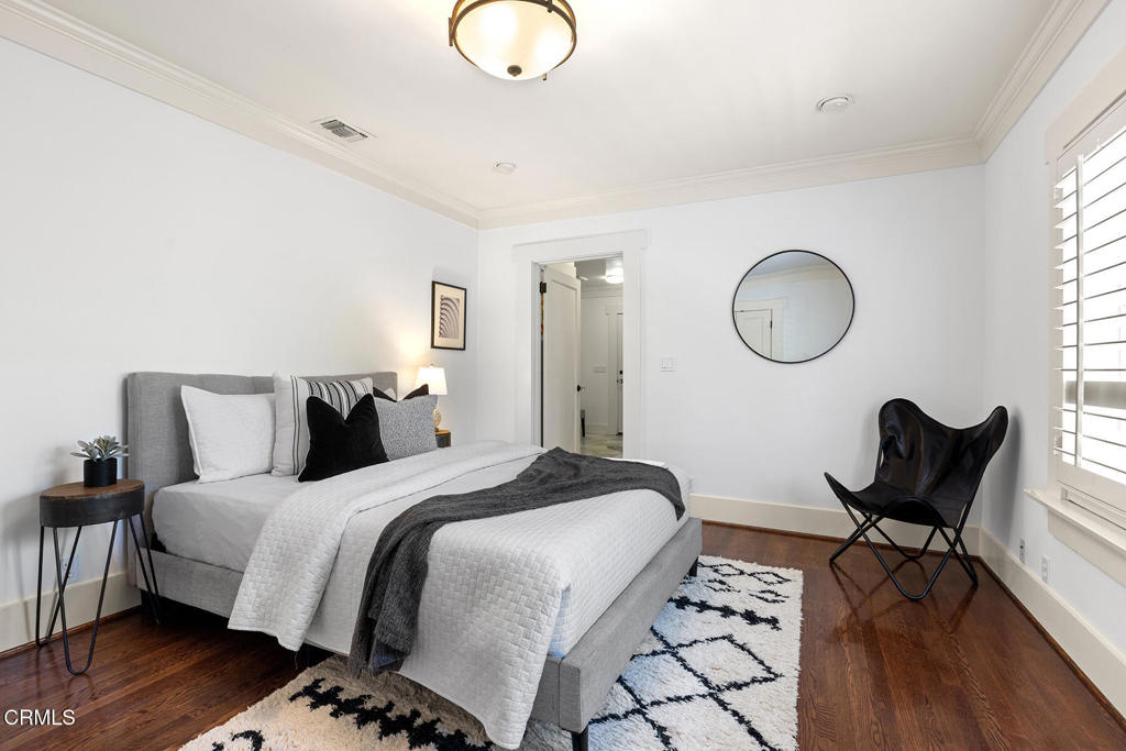 1122 Stratford Avenue